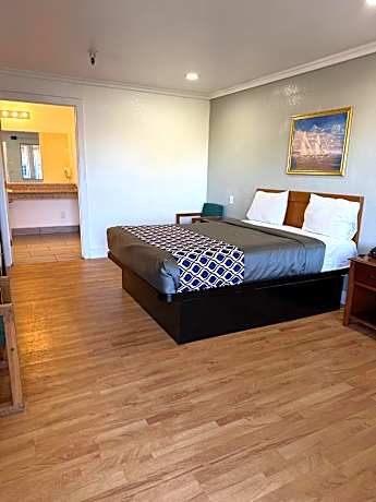 Single Room - Disability Access