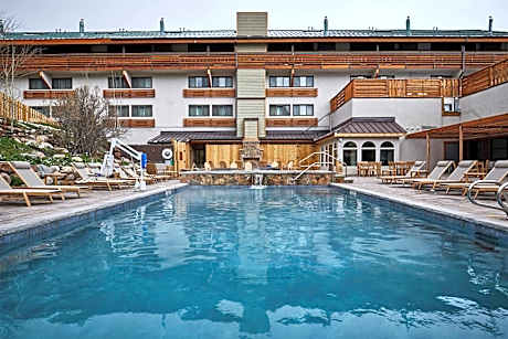 Highline Vail - a DoubleTree by Hilton
