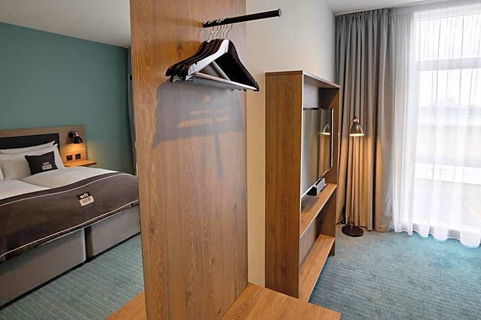 Holiday Inn - the niu, Loom Manchester North By IHG