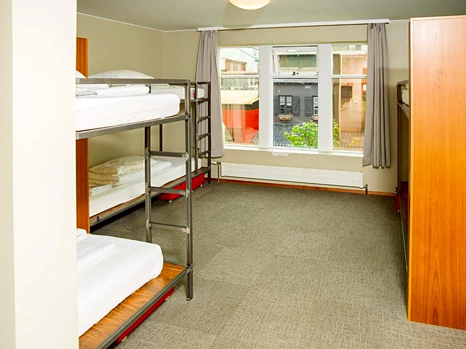 Loft - HI Eco Hostel