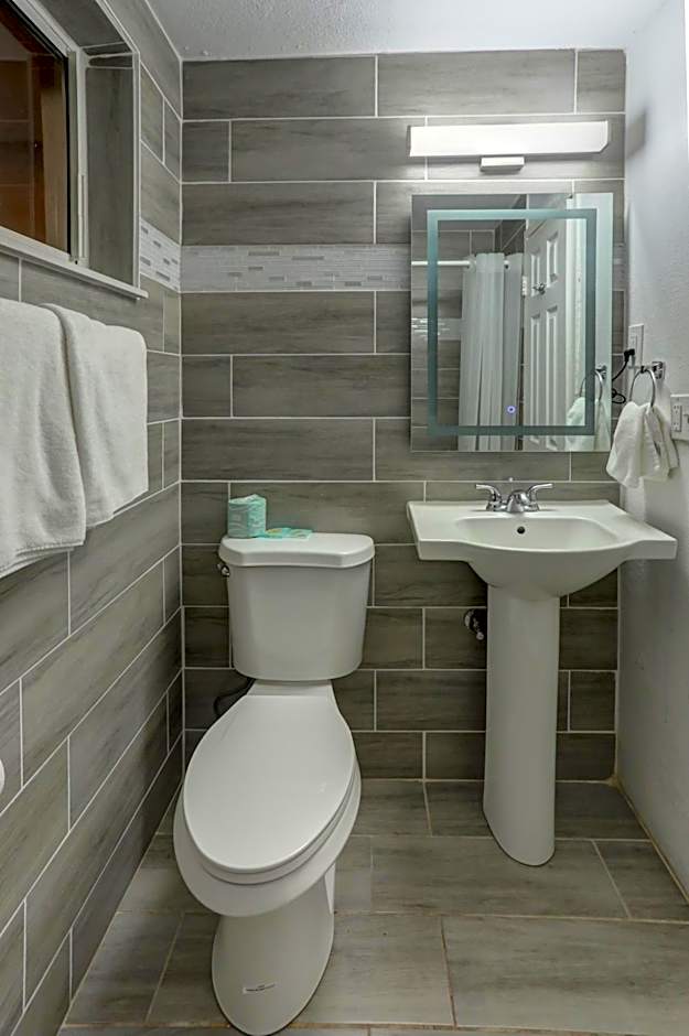 Beach and Town Motel