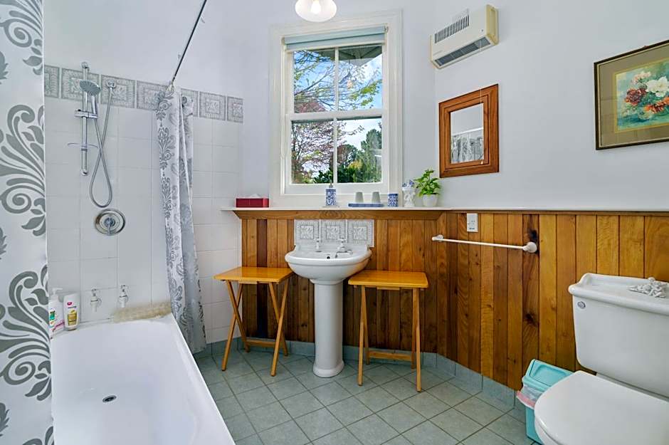 Country Villa Estate