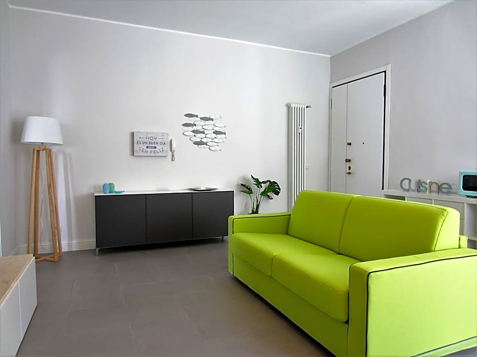 New & modern apartment on the sea