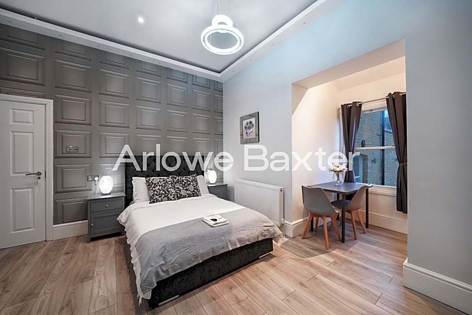 Hackney Suites - En-suite rooms & amenities