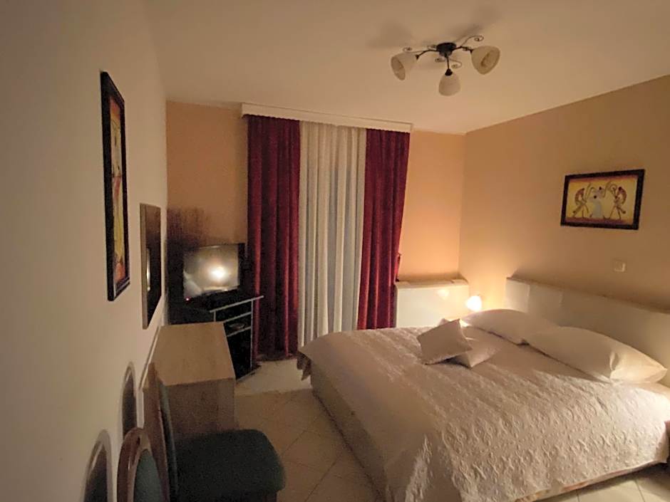 Hotel Aurora