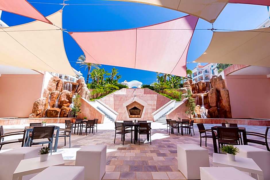 Hilton Vilamoura As Cascatas Golf Resort & Spa