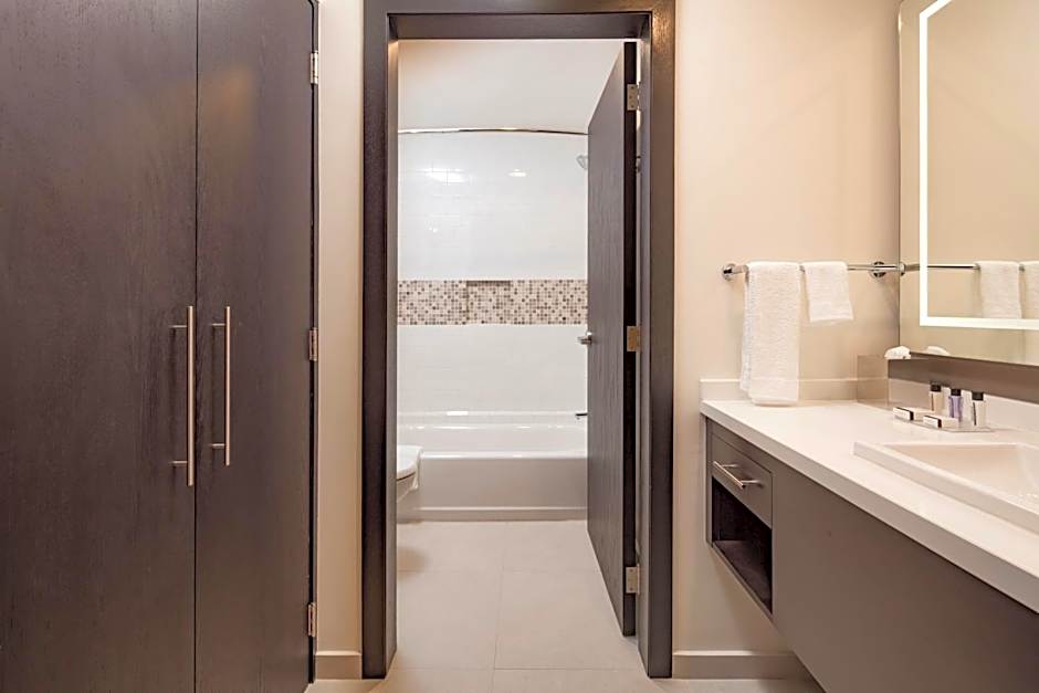 Staybridge Suites Irapuato By IHG