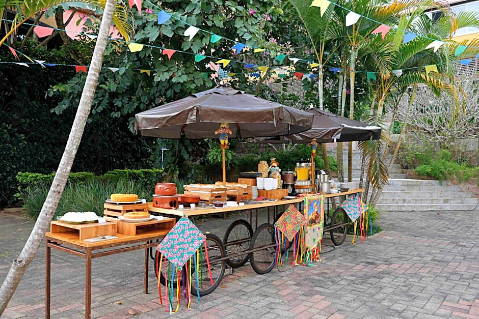 Almenat Embu das Artes Sao Paulo, Tapestry Collection