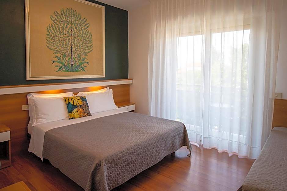 Hotel Crystal