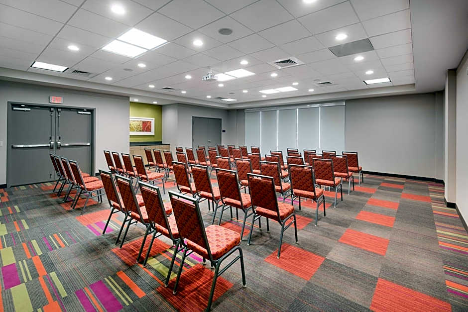 Home2 Suites by Hilton Charlotte University Research Park