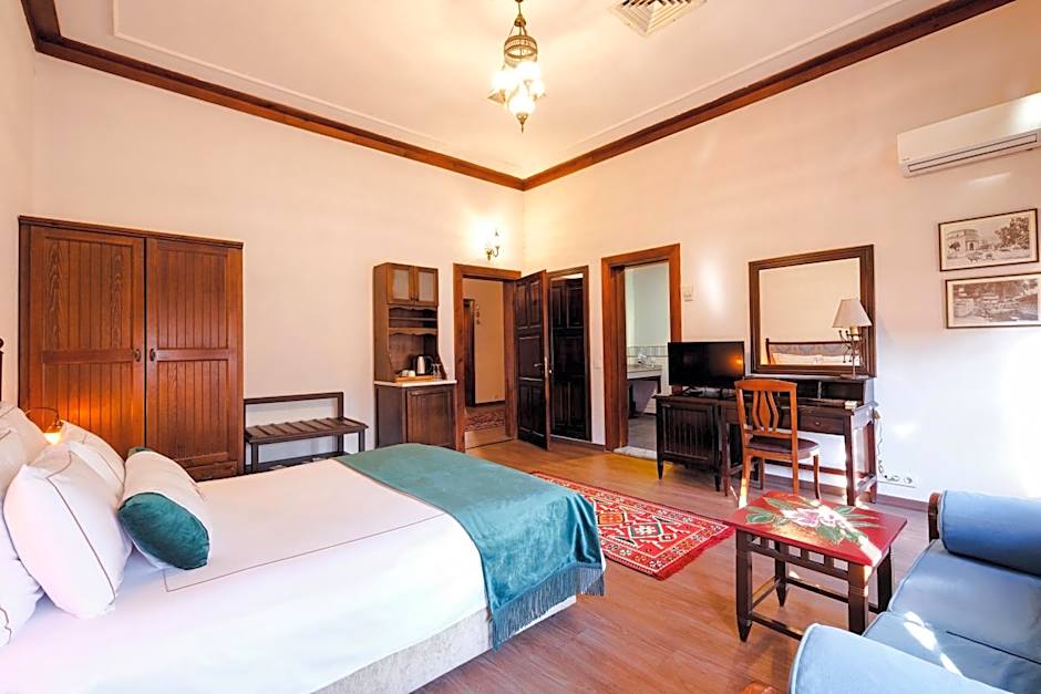 Otantik Hotel & Spa