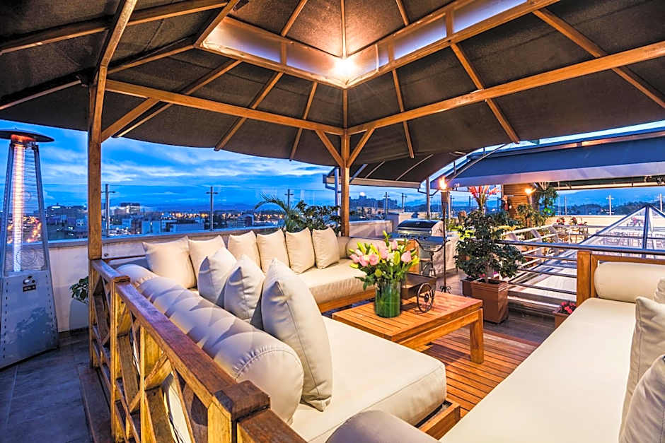 Hotel Platinum Suite