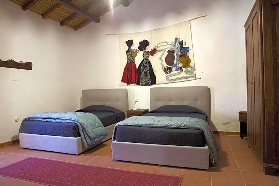 Rebeccu Arte e Ospitalità - Ostello