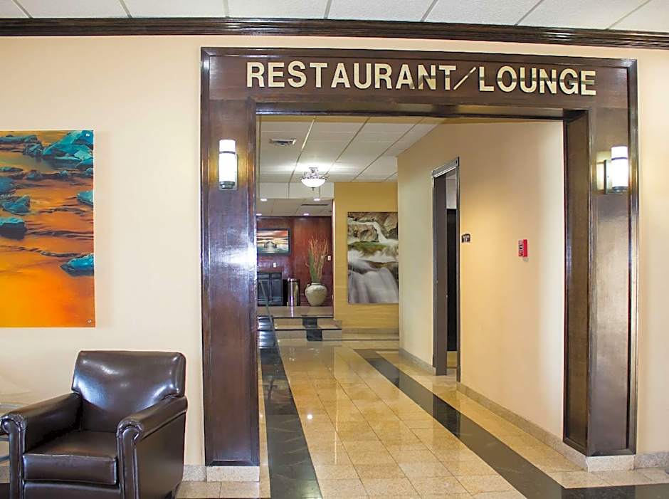 Best Western Plus Lake Front Hotel