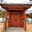 Gaeunchae Hanok Guesthouse Jeonju 2 (Korea Quality)