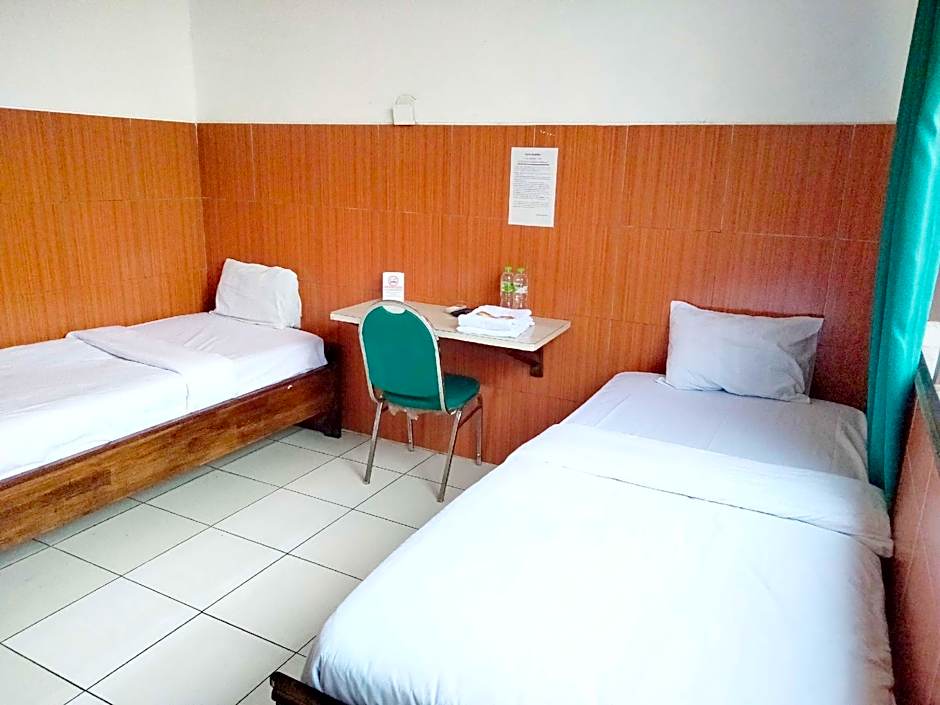 Sartika Hotel Mitra RedDoorz Pati