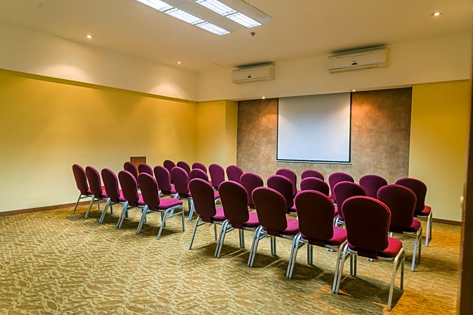 Holiday Inn Guadalajara Expo By IHG