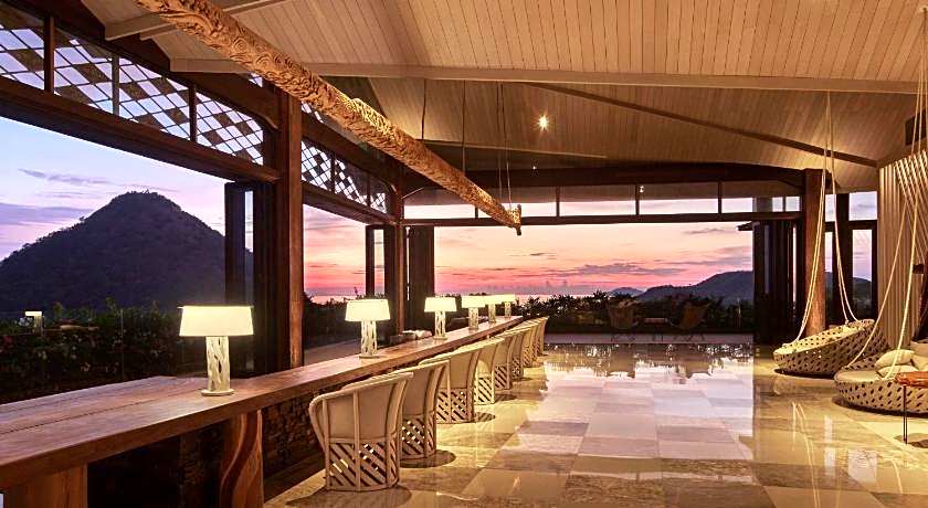 AYANA Komodo Waecicu Beach