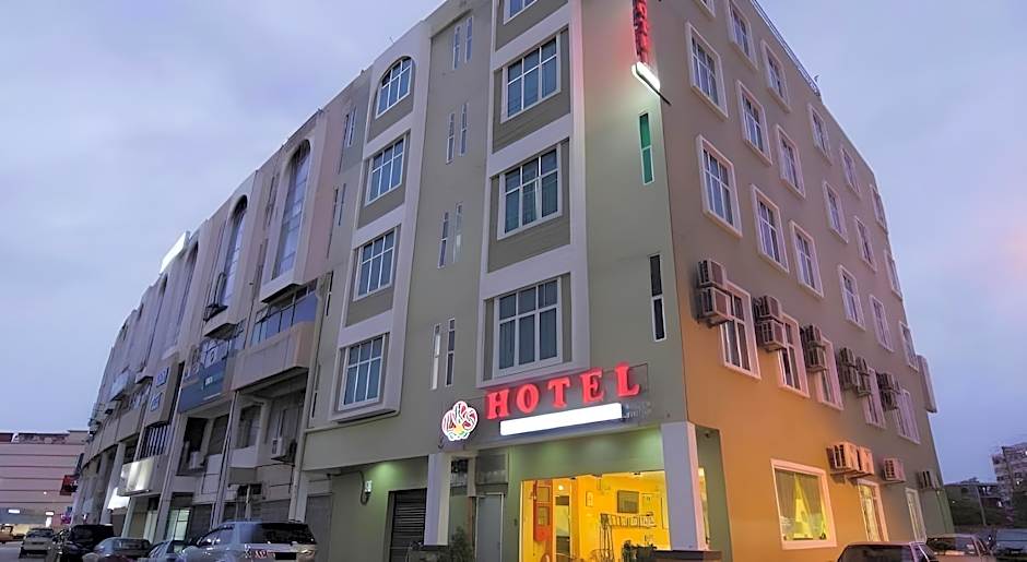 Lks Hotel