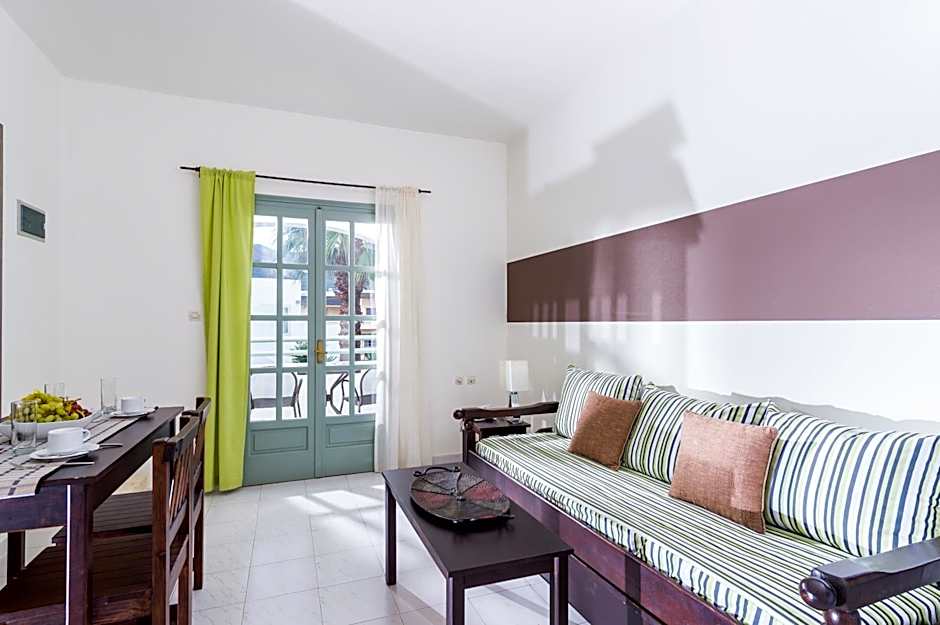 Angela Studios & Apartments