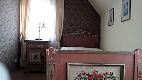 Comfort Triple Room