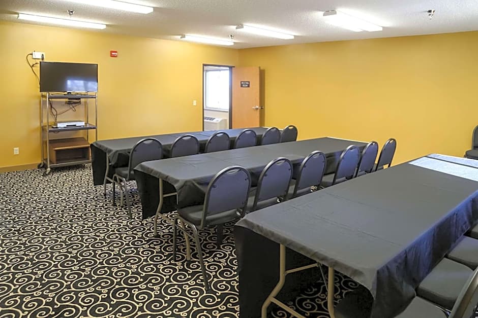 Quality Inn & Suites Watertown