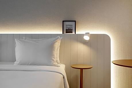 Luxo Casal - 1 Cama Casal