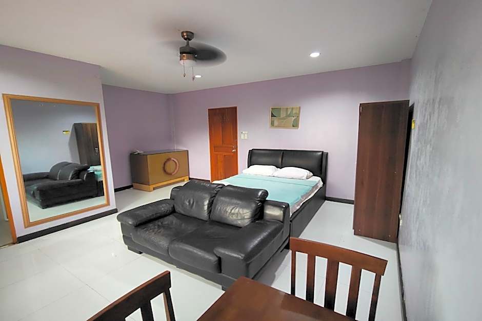 La Belladoza near Airport