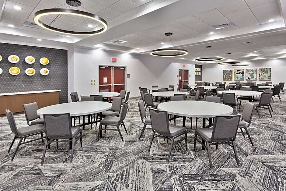 DoubleTree by Hilton Dothan, AL