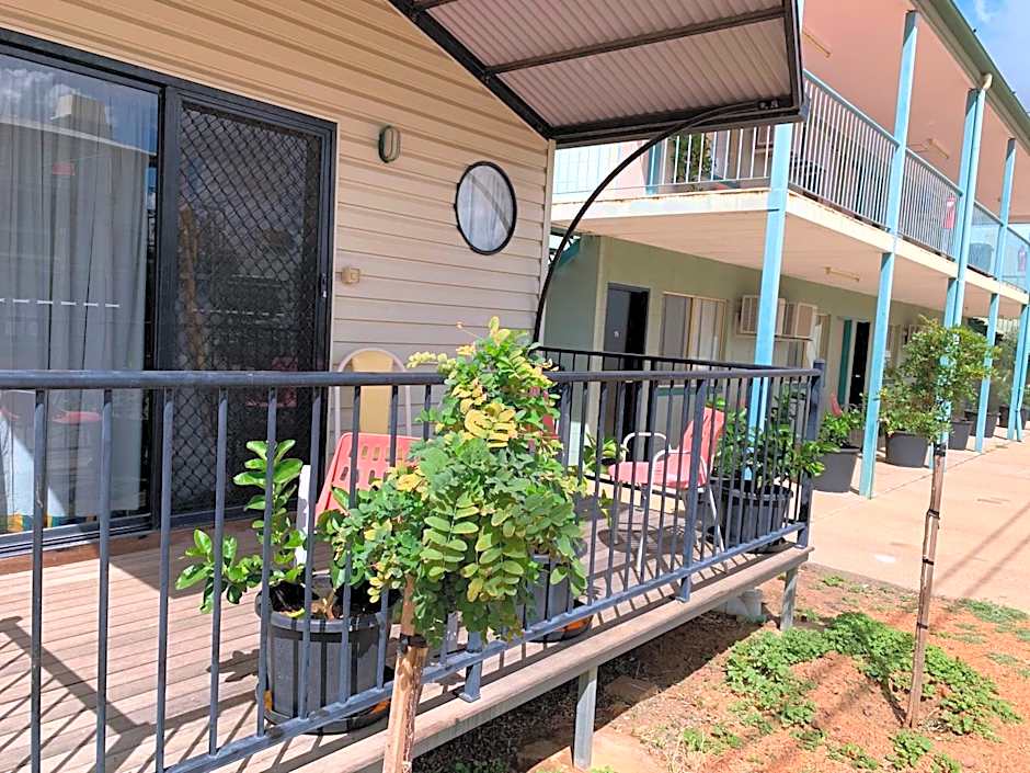 Longreach Most Central Motel