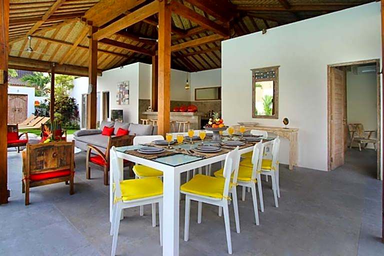 Villa Thiara 