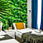 Akira Bed & Breakfast