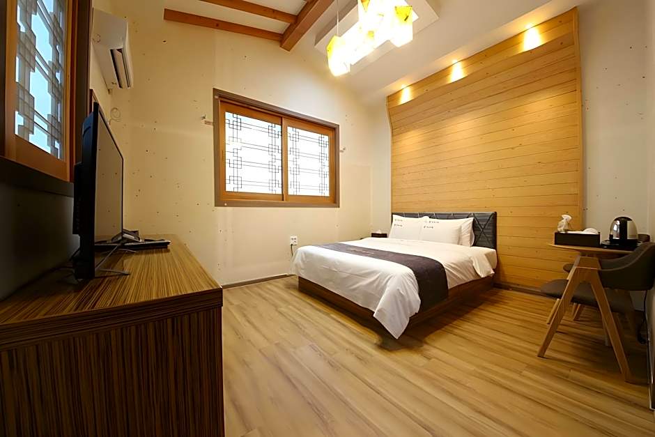 Hanok Hotel Kung