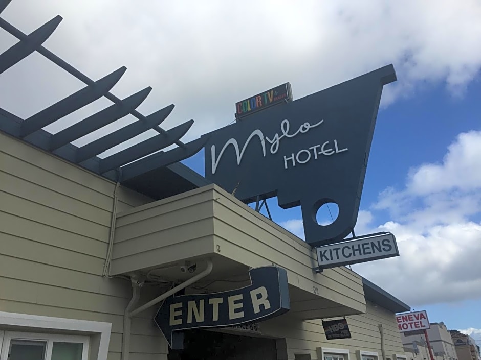 Mylo Hotel