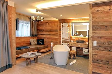 Superior Double Room with Balcony