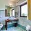 Hotel PentHouse