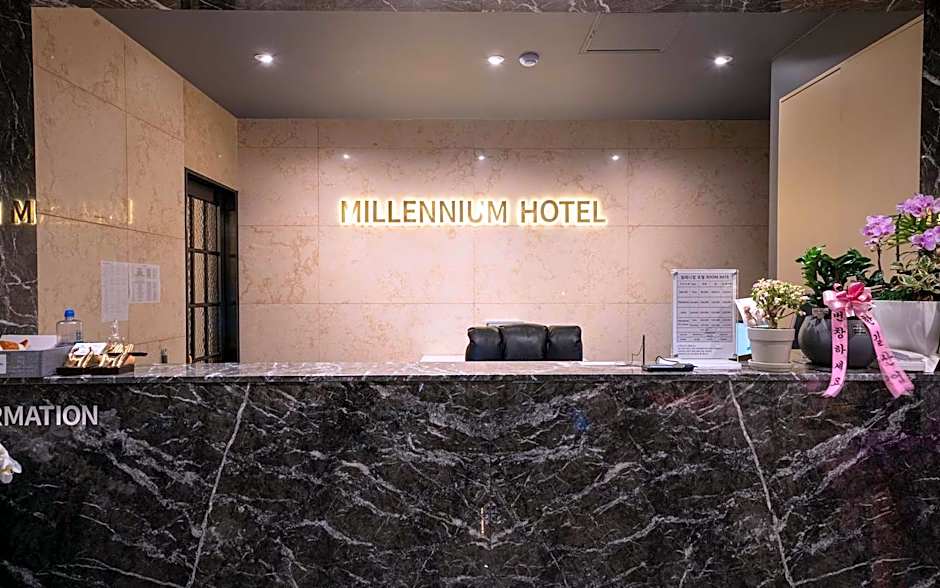 Hotel Millennium
