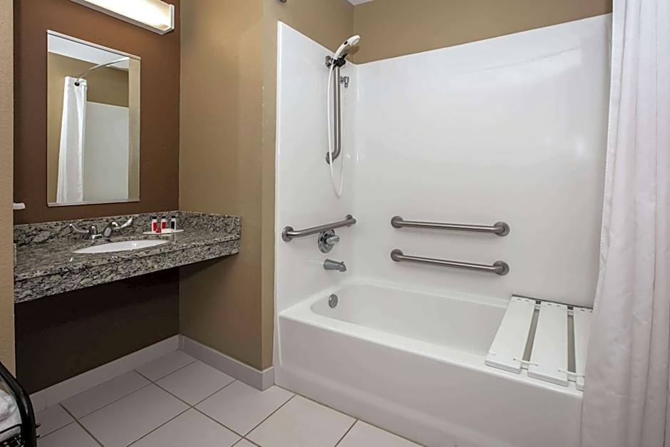 Microtel Inn & Suites By Wyndham Pecos