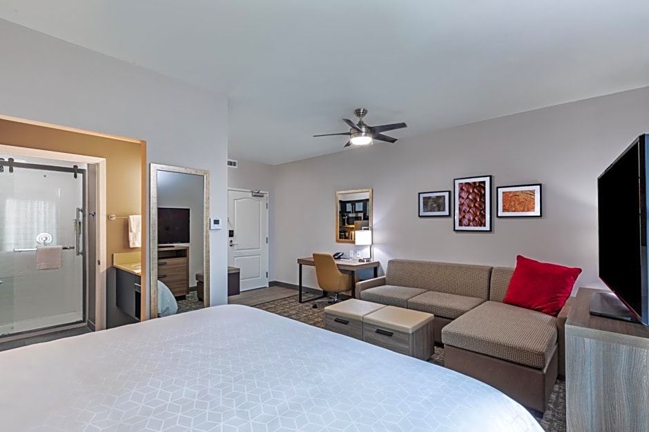 Staybridge Suites IAH Airport East By IHG