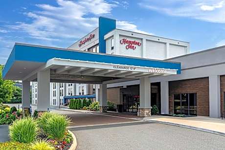Hampton Inn By Hilton Woodbridge, Nj