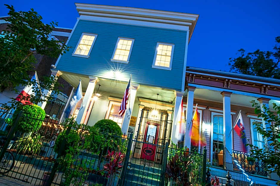 HOSTEL Auberge NOLA