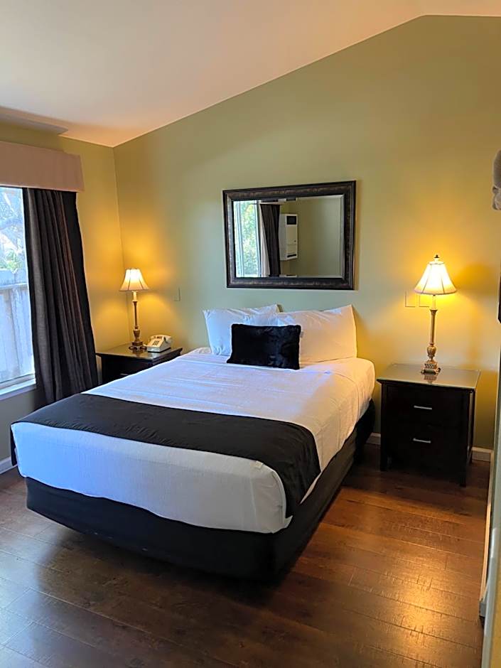 Sea Breeze Inn - Pacific Grove