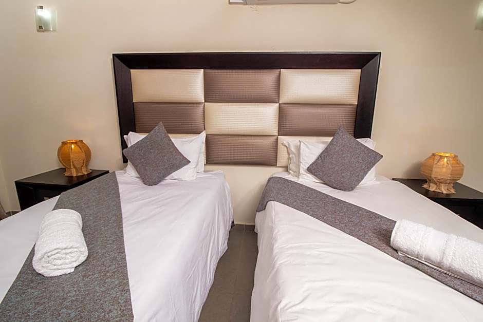 ASANTE MOUNTAIN LODGE