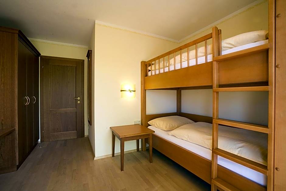 Garten - Hotel Sallerhof