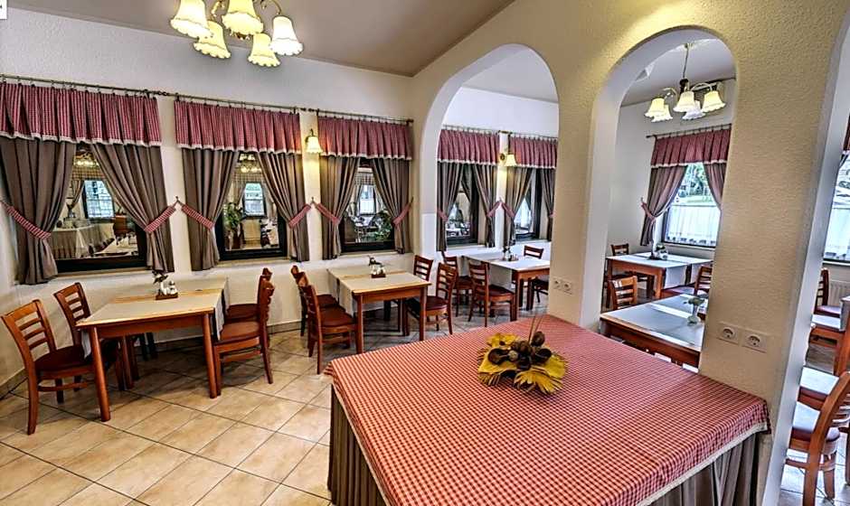 Hotel Tripi, restaurant and pizzeria