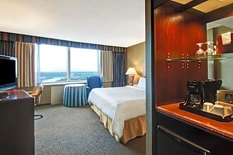 Chateau Lacombe Hotel