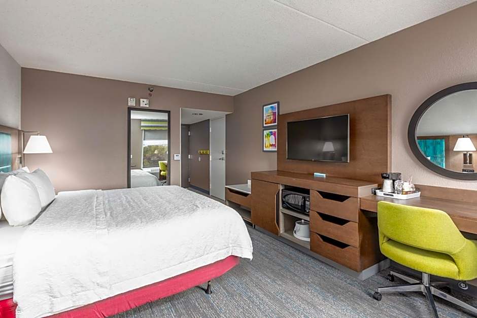 Photo 1 of 6 of 1 King Bed, Mobility Accessible, Roll in Shower