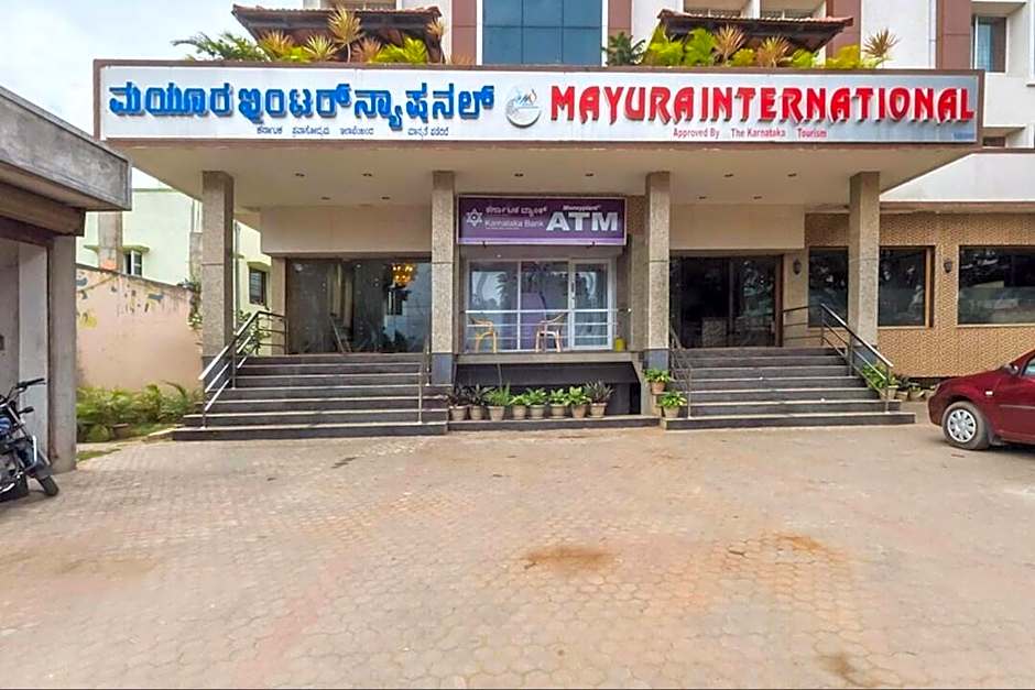 Hotel Mayura International