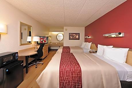 Deluxe Room with Two Double Beds Smoke Free