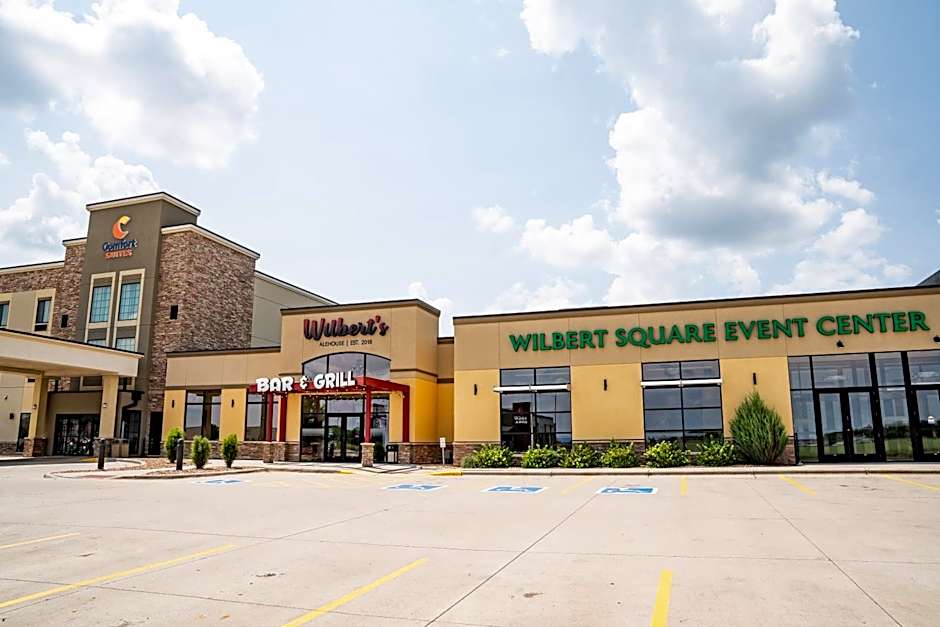 Comfort Suites University